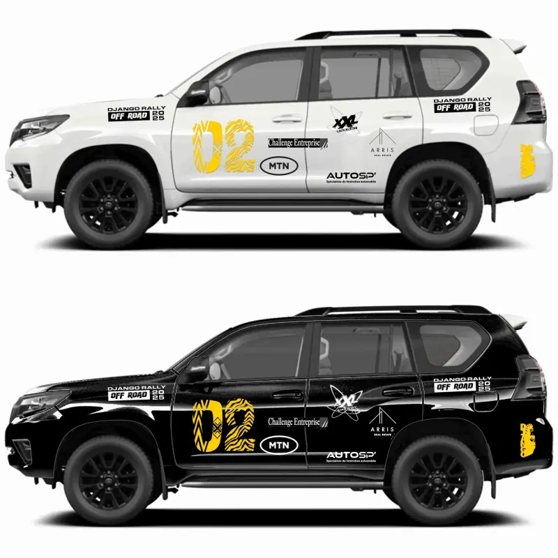 Deux véhicules tout-terrain habillés aux couleurs du Django Rally