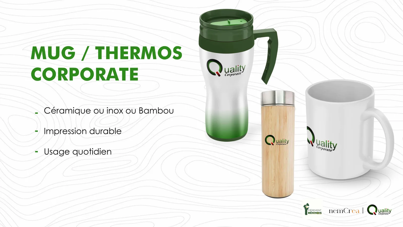 Page du catalogue présentant des mugs et un thermos